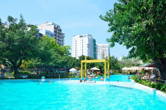 Central Park Nha Trang - Hồ bơi trên biển lớn nhất thành phố