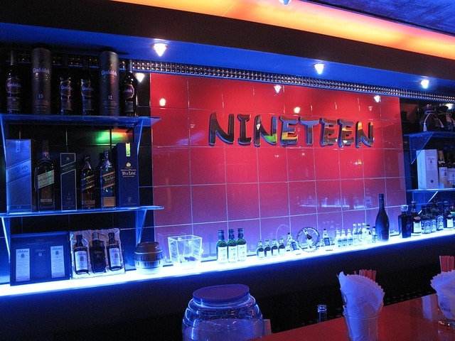 quán bar sinh hoạt Hà Nội
