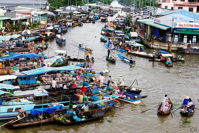 Chợ nổi Cà Mau nét văn hóa đặc trưng vùng sông nước Nam Bộ