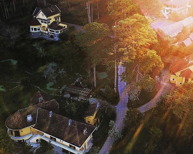 Mandara Villas Dalat Resort & Spa có lối kiến trúc đặc biệt không pha trộn