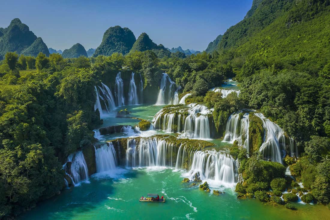 The beauty of Ban Gioc waterfall. Photo ST