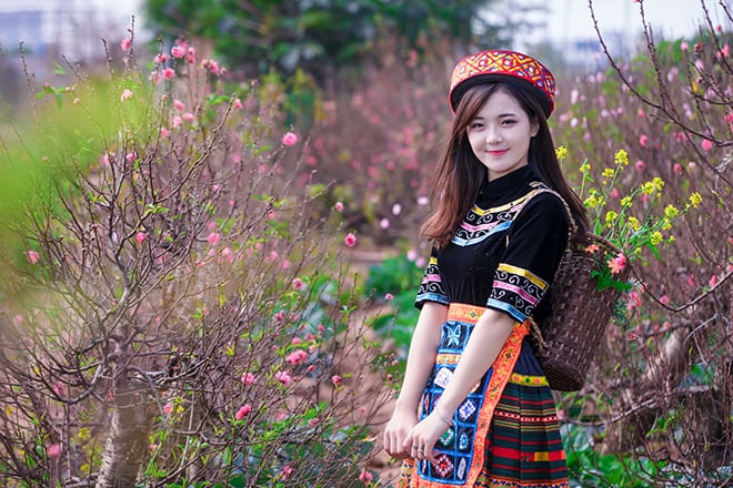 Làn da trắng mịn xinh xắn của cô gái Tuyên Quang một phần nhờ vào "món quà" thiên nhiên ban tặng