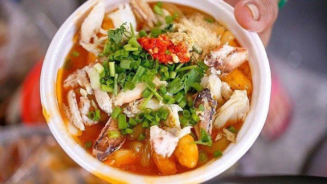 Bánh canh cua Huế