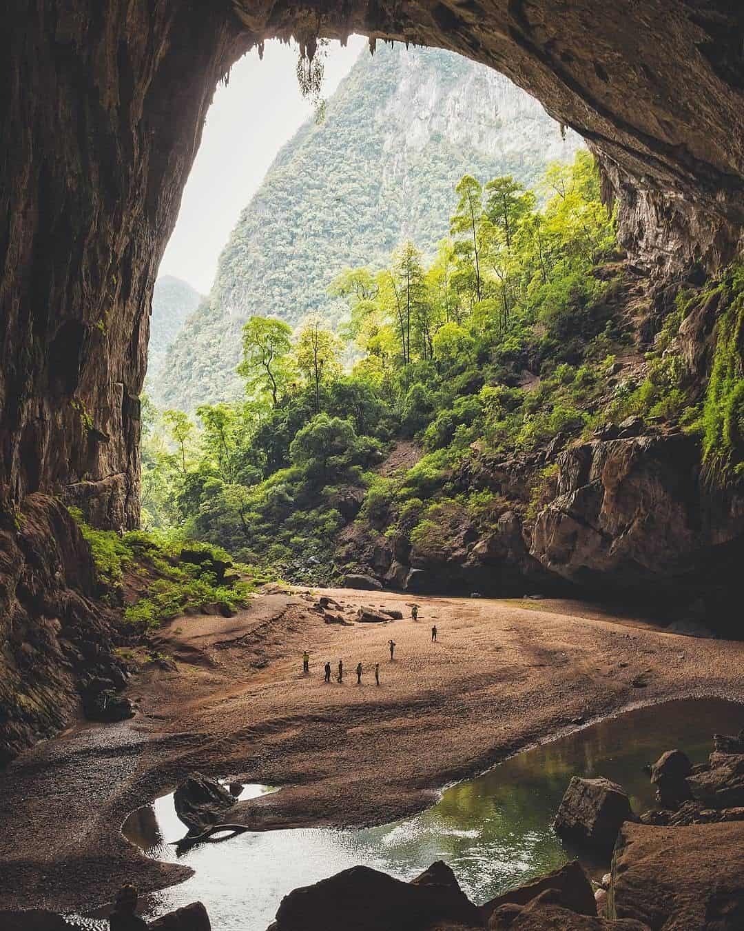 Vẻ đẹp hùng vĩ chỉ có tại hang Sơn Đoòng. Hình: Instagram @dmpak 