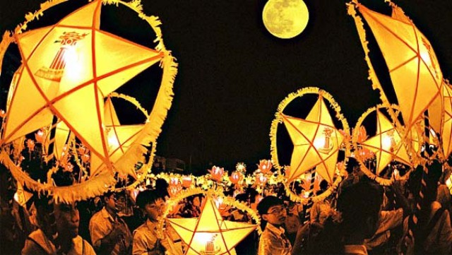 Lễ hội rước đèn Trung thu lớn nhất Việt Nam tại Phan Thiết