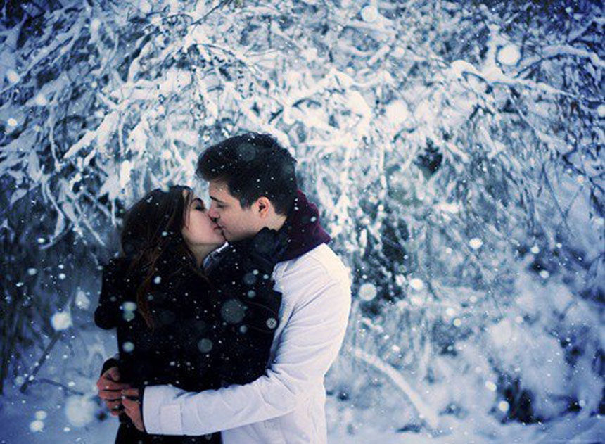 "Mùa đông là mùa của yêu thương, mùa của đôi bàn tay siết chặt nhau" - Nguồn ảnh: Internet