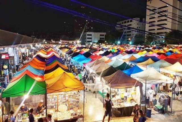 Khu chợ đêm sầm uất tại Vũng Tàu. Ảnh: Internet