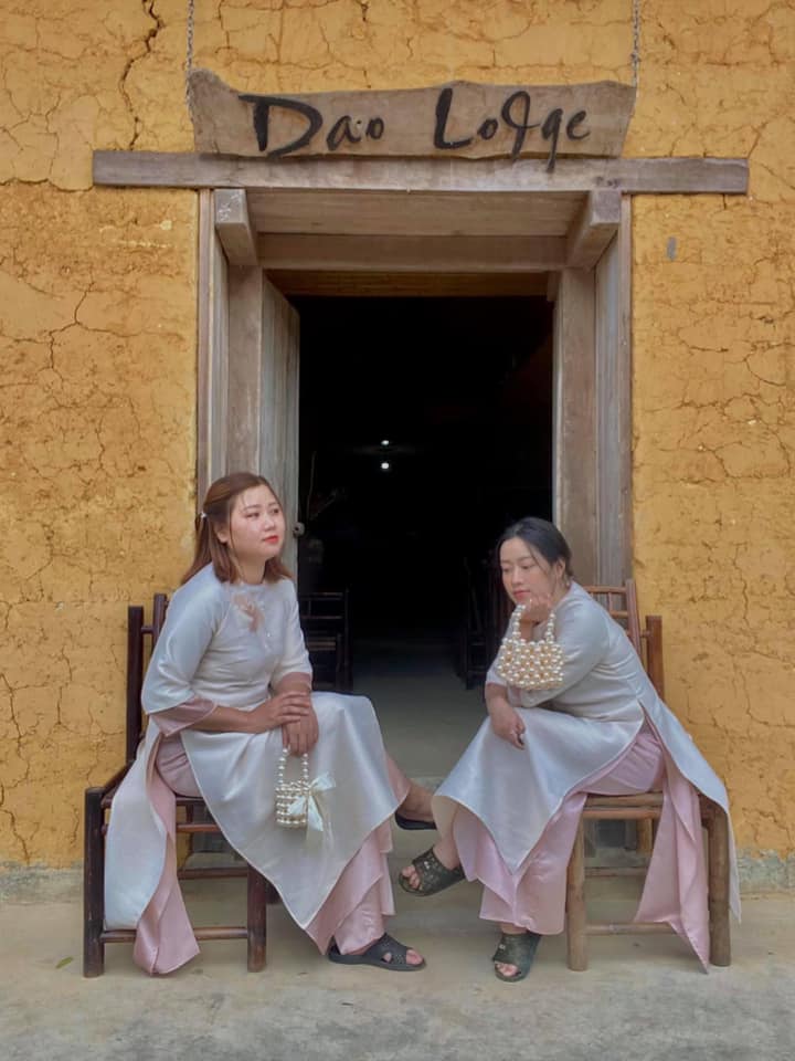 Homestay is bold tradition.  Photo: Collectibles