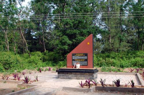 Nghĩa trang Hàng Keo là địa điểm tâm linh nổi tiếng ở Côn Đảo - Nguồn ảnh: Internet