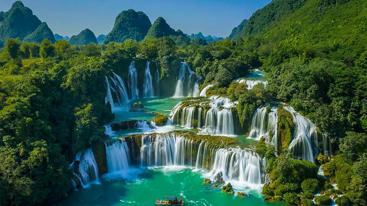 Top 10 địa điểm du lịch Việt Nam được tìm kiếm nhiều nhất trong năm 2022